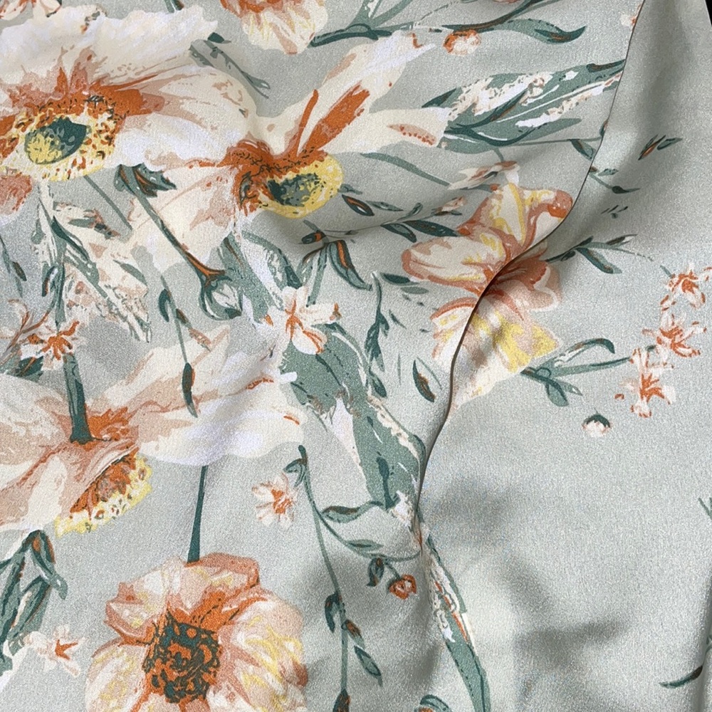 Windsor size SMALL sage green dress with a floral print